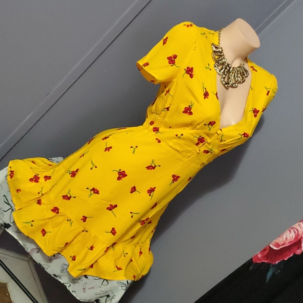 Stunning Yellow Floral Summer Dress MUST SEE - Picture 2 of 8